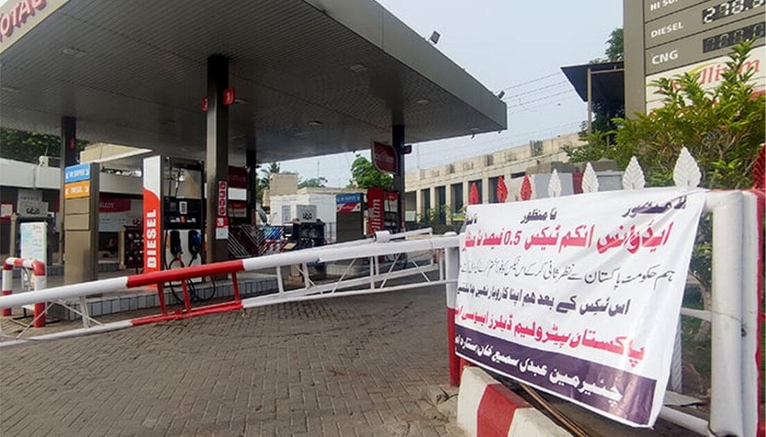 Petroleum Dealers “STRIKE” Leads to Various Petrol Pumps Shutting Down in Karachi