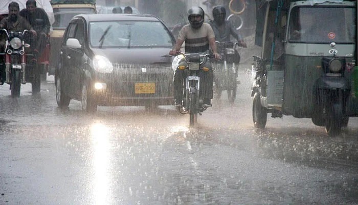 Heavy Rainfall Continues Across Karachi