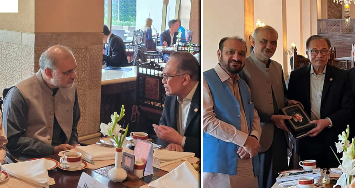 Prime Minister Anwar Ibrahim Gifts Kulliyat-e-Iqbal to Hafiz Naeem During High-Level Talks