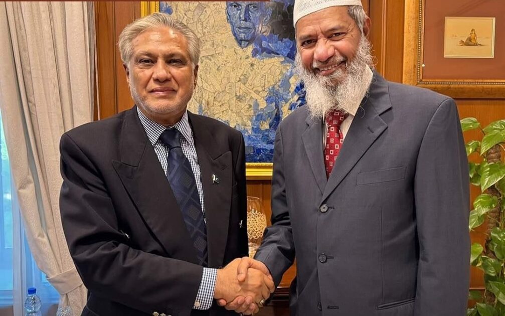 Deputy Prime Minister Ishaq Dar Meets Renowned Scholar Dr. Zakir Naik During Pakistan Visit